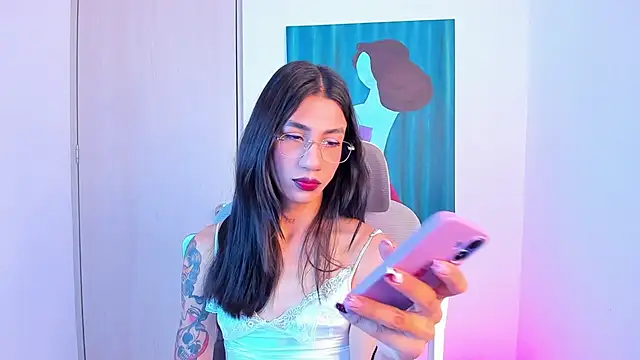 Snapshot of sofiaa_grey_ chatting on 04-22-26, 03:02 sofiaa grey online show from 04-22-26, 03:02