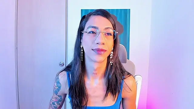 Snapshot of sofiaa_grey_ chatting on 04-23-26, 04:31 sofiaa grey online show from 04-23-26, 04:31