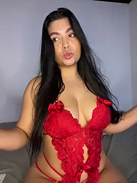 Snapshot of DashaStar chatting on 02-16-25, 11:37 DashaStar online show from 02-16-25, 11:37