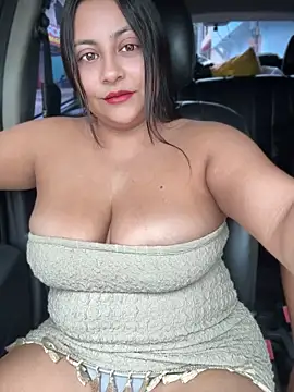 Snapshot of Sol_biglips chatting on 04-18-26, 05:50 Sol biglips online show from 04-18-26, 05:50