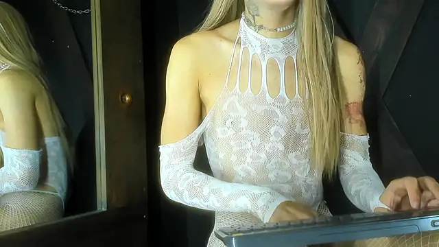 Haileybieberr online show from 02-06-25, 12:43