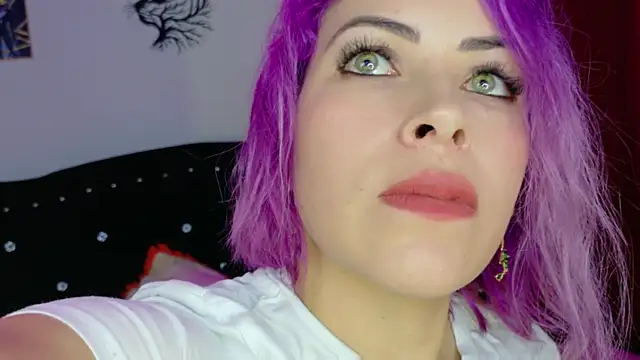 Natalia Montoya online show from 05-15-26, 01:12