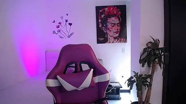 esmeraldaa230 online show from 03-31-26, 06:41