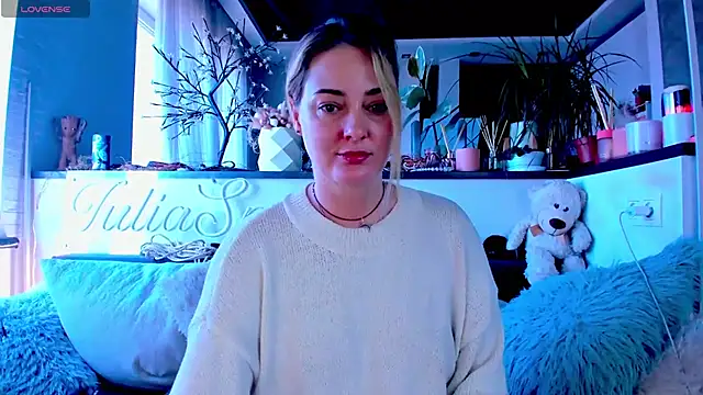  JuliaSpace  online show from 02-23-25, 10:17