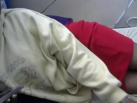 Ma-yolo001 online show from 10-13-25, 08:47