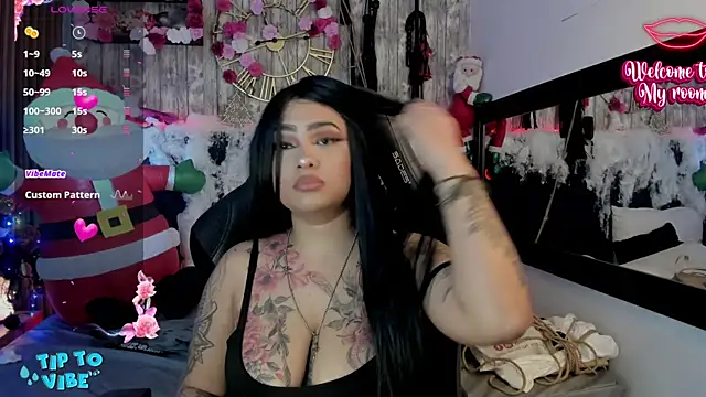 Neko Misaki online show from 12-19-25, 12:12