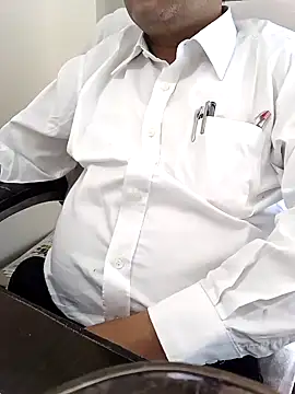 Snapshot of Hot-man39 chatting on 12-05-24, 04:53 Hot-man39 online show from 12-05-24, 04:53