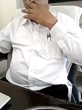 Snapshot of Hot-man39 chatting on 12-05-24, 08:44 Hot-man39 online show from 12-05-24, 08:44