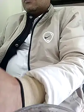 Snapshot of Hot-man39 chatting on 12-13-24, 09:24 Hot-man39 online show from 12-13-24, 09:24