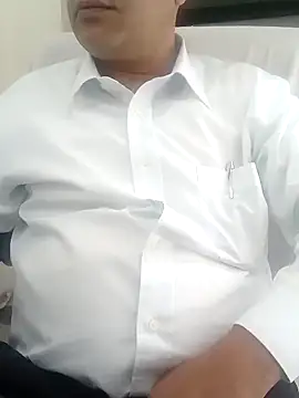 Snapshot of Hot-man39 chatting on 12-23-24, 05:28 Hot-man39 online show from 12-23-24, 05:28