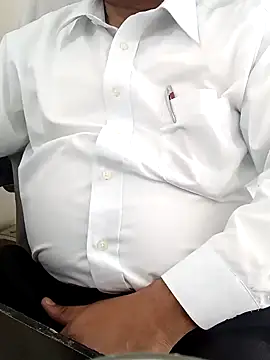 Snapshot of Hot-man39 chatting on 12-23-24, 08:33 Hot-man39 online show from 12-23-24, 08:33