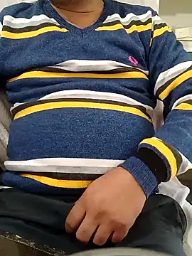 Snapshot of Hot-man39 chatting on 12-25-24, 11:33 Hot-man39 online show from 12-25-24, 11:33