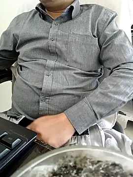 Snapshot of Hot-man39 chatting on 02-22-25, 10:51 Hot-man39 online show from 02-22-25, 10:51