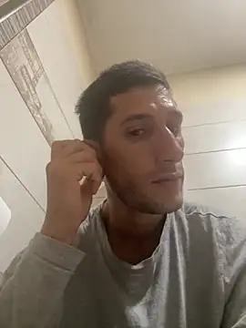 Gionnytav online show from 10-24-25, 04:53