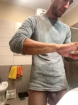 Gionnytav online show from 10-29-25, 04:20