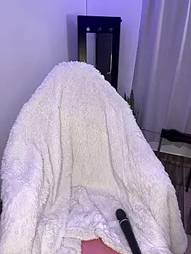 Snapshot of BellaNaye_ chatting on 02-26-25, 01:08 BellaNaye online show from 02-26-25, 01:08