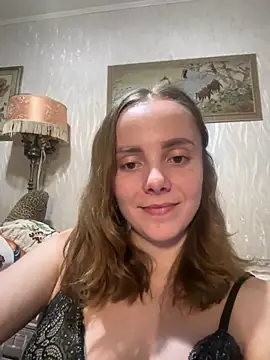 Snapshot of AlisaKissss chatting on 01-27-25, 06:41 AlisaKissss online show from 01-27-25, 06:41