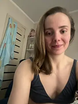 Snapshot of AlisaKissss chatting on 02-05-25, 07:53 AlisaKissss online show from 02-05-25, 07:53