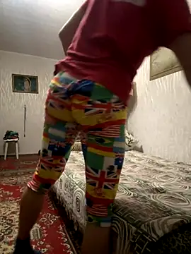 Snapshot of AlisaKissss chatting on 10-18-25, 07:25 AlisaKissss online show from 10-18-25, 07:25