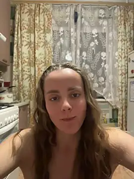 Snapshot of AlisaKissss chatting on 05-17-26, 07:10 AlisaKissss online show from 05-17-26, 07:10