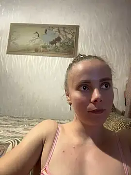 Snapshot of AlisaKissss chatting on 06-25-26, 07:18 AlisaKissss online show from 06-25-26, 07:18