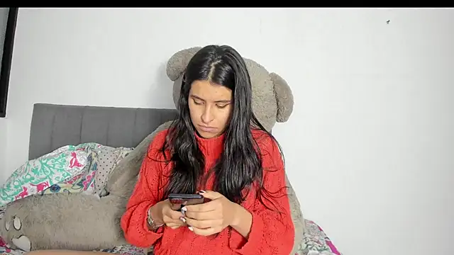 Snapshot of _elektrah chatting on 03-19-25, 11:14 elektrah online show from 03-19-25, 11:14