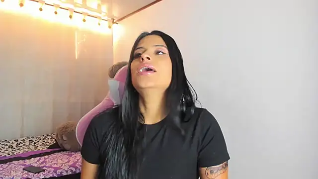 Snapshot of _elektrah chatting on 09-12-25, 09:59 elektrah online show from 09-12-25, 09:59