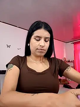 Snapshot of _elektrah chatting on 09-23-25, 08:34 elektrah online show from 09-23-25, 08:34