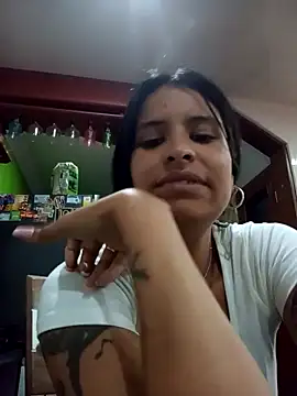 Snapshot of _elektrah chatting on 09-27-25, 11:32 elektrah online show from 09-27-25, 11:32