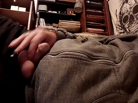 Snapshot of casanuevo chatting on 11-18-25, 10:03 casanuevo online show from 11-18-25, 10:03