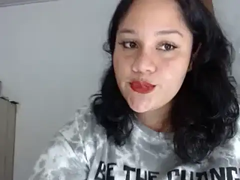 Snapshot of melissa4855 chatting on 02-01-25, 02:05 melissa4855 online show from 02-01-25, 02:05