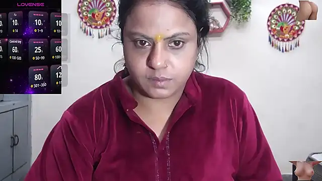 Sexy komolika online show from 12-17-25, 03:07