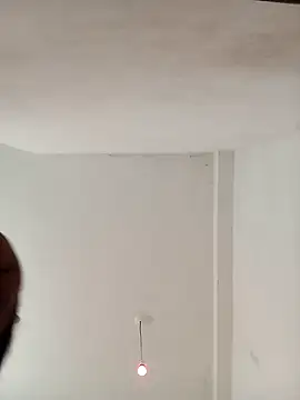 Snapshot of littlequeen77 chatting on 01-07-25, 02:51 littlequeen77 online show from 01-07-25, 02:51