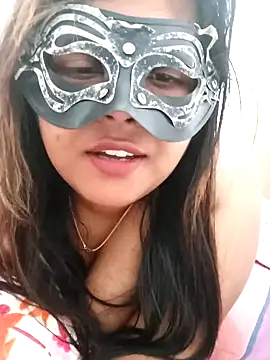 Snapshot of littlequeen77 chatting on 02-20-25, 06:35 littlequeen77 online show from 02-20-25, 06:35