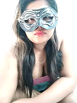 Snapshot of littlequeen77 chatting on 03-15-25, 04:13 littlequeen77 online show from 03-15-25, 04:13