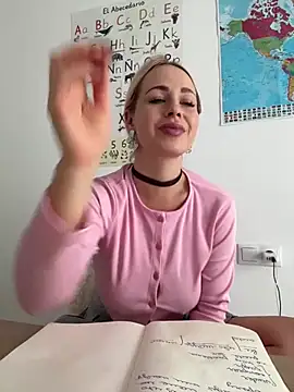 streetdoll online show from 02-07-25, 11:01