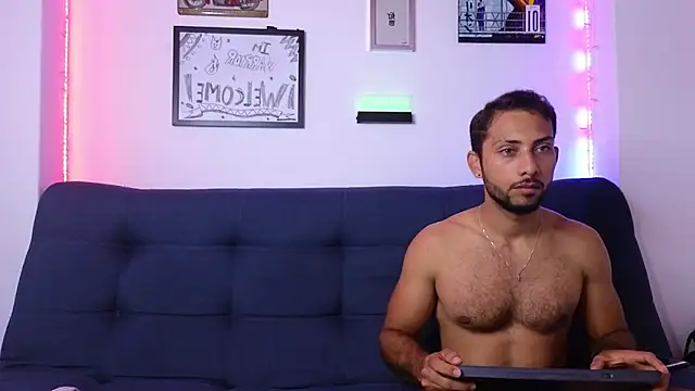 catalina y tylerjhons online show from 02-11-25, 09:31