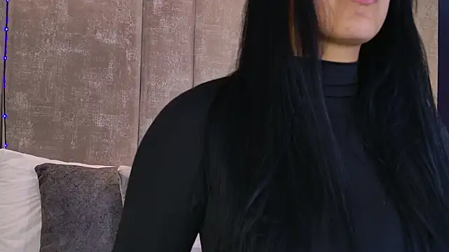 PaulinaDuarte online show from 12-16-25, 11:04