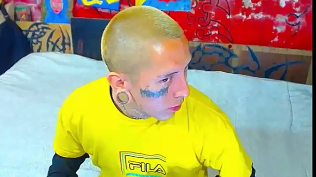 deivid estrada online show from 11-16-25, 03:50