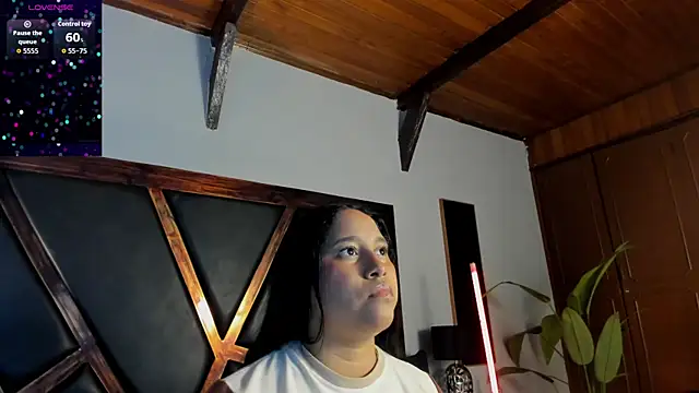 Snapshot of EmiliWilliams chatting on 04-25-26, 10:40 EmiliWilliams online show from 04-25-26, 10:40
