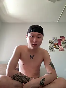 Snapshot of Eric246 chatting on 02-12-26, 05:02 Eric246 online show from 02-12-26, 05:02