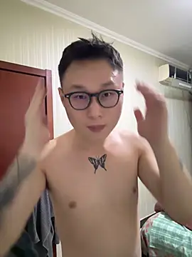 Snapshot of Eric246 chatting on 02-22-26, 03:43 Eric246 online show from 02-22-26, 03:43