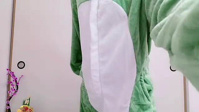 HONO cha online show from 01-04-25, 11:11