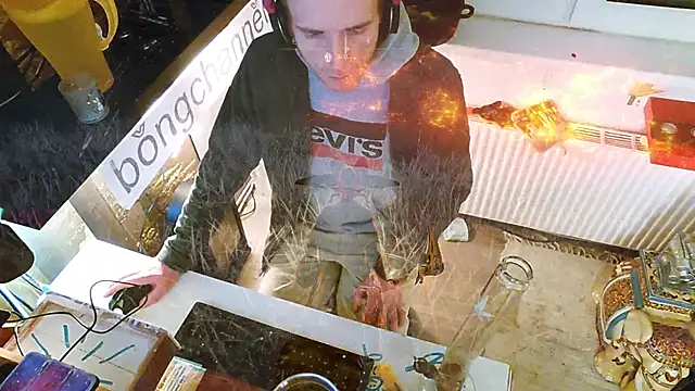 Snapshot of BongChannel chatting on 02-01-25, 10:13 BongChannel online show from 02-01-25, 10:13