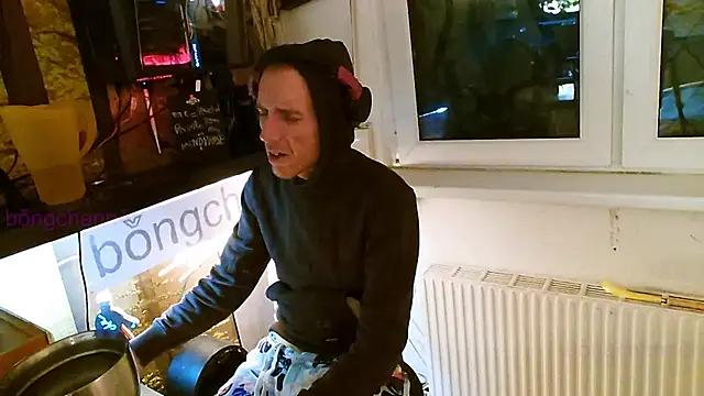 Snapshot of BongChannel chatting on 02-03-25, 12:04 BongChannel online show from 02-03-25, 12:04