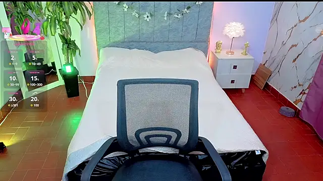 Lana stone  online show from 02-19-26, 03:24