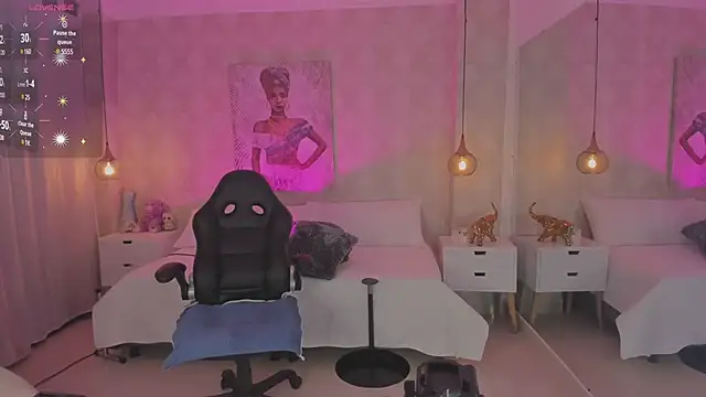 Shantall   online show from 03-03-25, 10:49