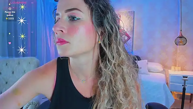 Shantall   online show from 11-07-25, 11:10