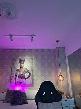 Snapshot of Shantall__ chatting on 04-30-26, 11:05 Shantall online show from 04-30-26, 11:05