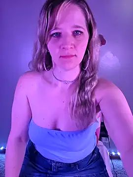 Snapshot of SugarHigh34 chatting on 03-02-26, 04:58 SugarHigh34 online show from 03-02-26, 04:58